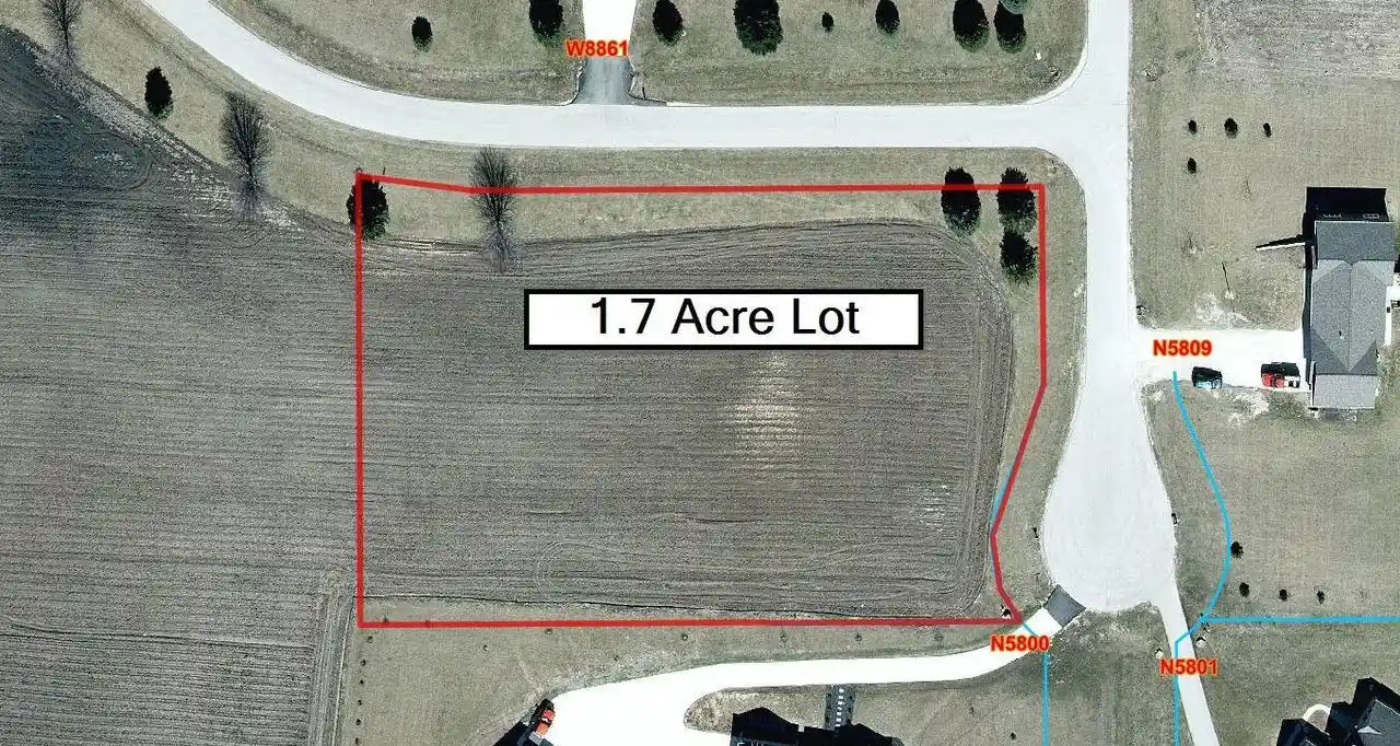 2nd image of W8860 Halle Dr Dr, Rosendale, WI 54974 | MLS# 50328424
