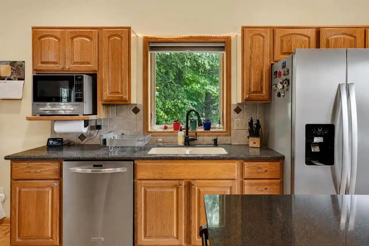 Homes for sale in Germantown, WI | N115W19758 Shadow Wood Court Court, Germantown, WI 53022 | MLS# 50328425