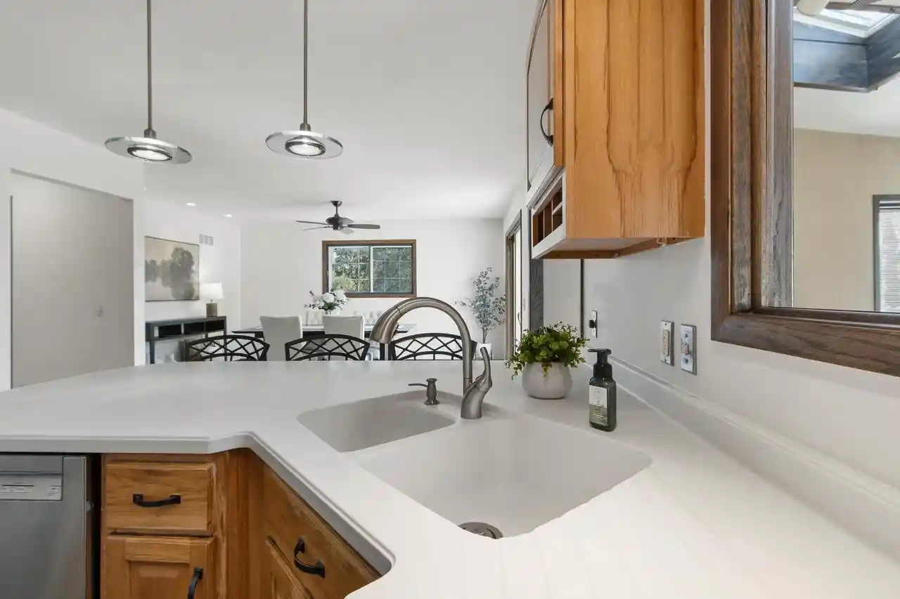 5th image of 5655 Concord Dr Dr, Fitchburg, WI 53575 | MLS# 2027141