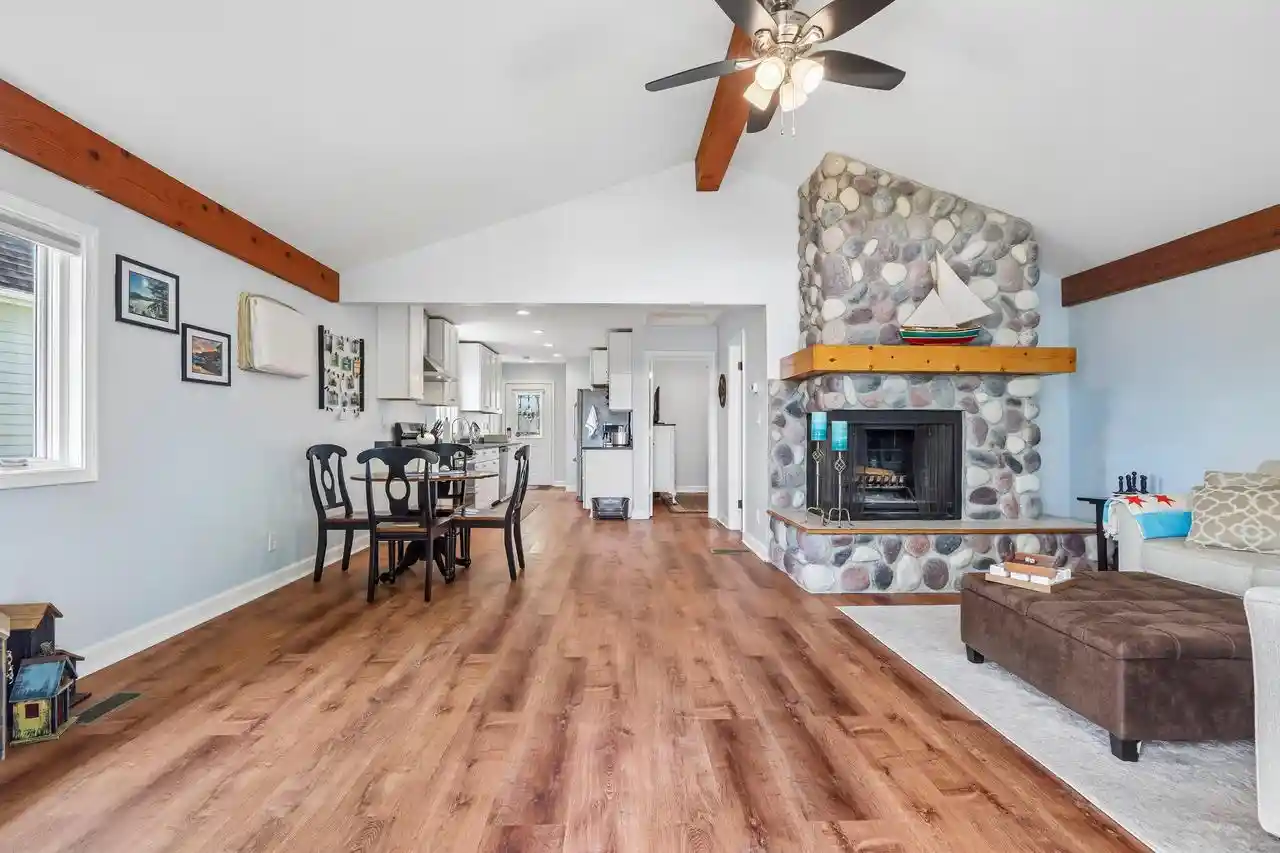 2nd image of 131 Riverside Dr Dr, Waterford, WI 53185 | MLS# 1969826