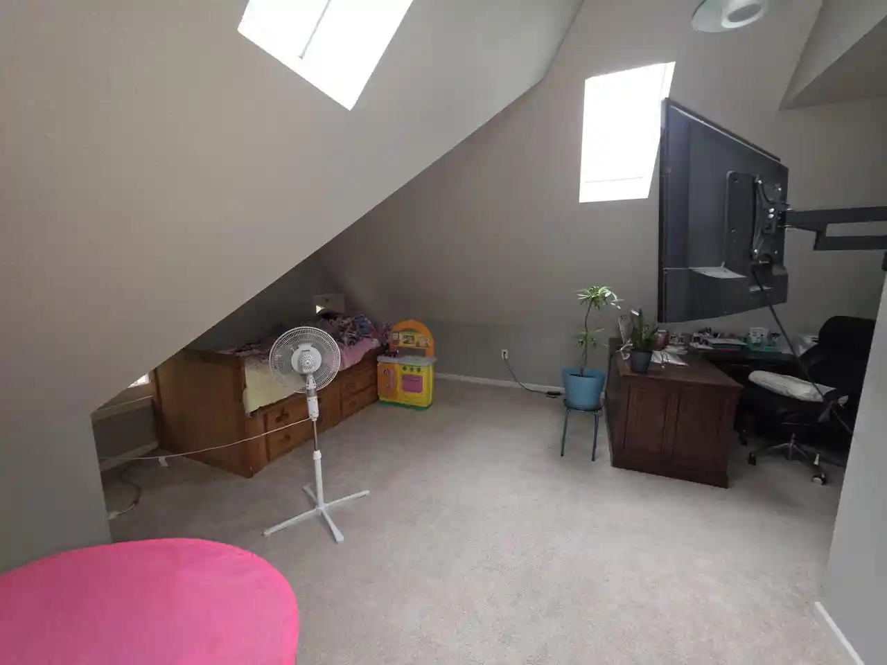 Photo 3 of Single family home for sale at 5528 W Auer Avenue Avenue, Milwaukee, WI 53216 | MLS# 1969827 | Listing updated on 2026-07-02