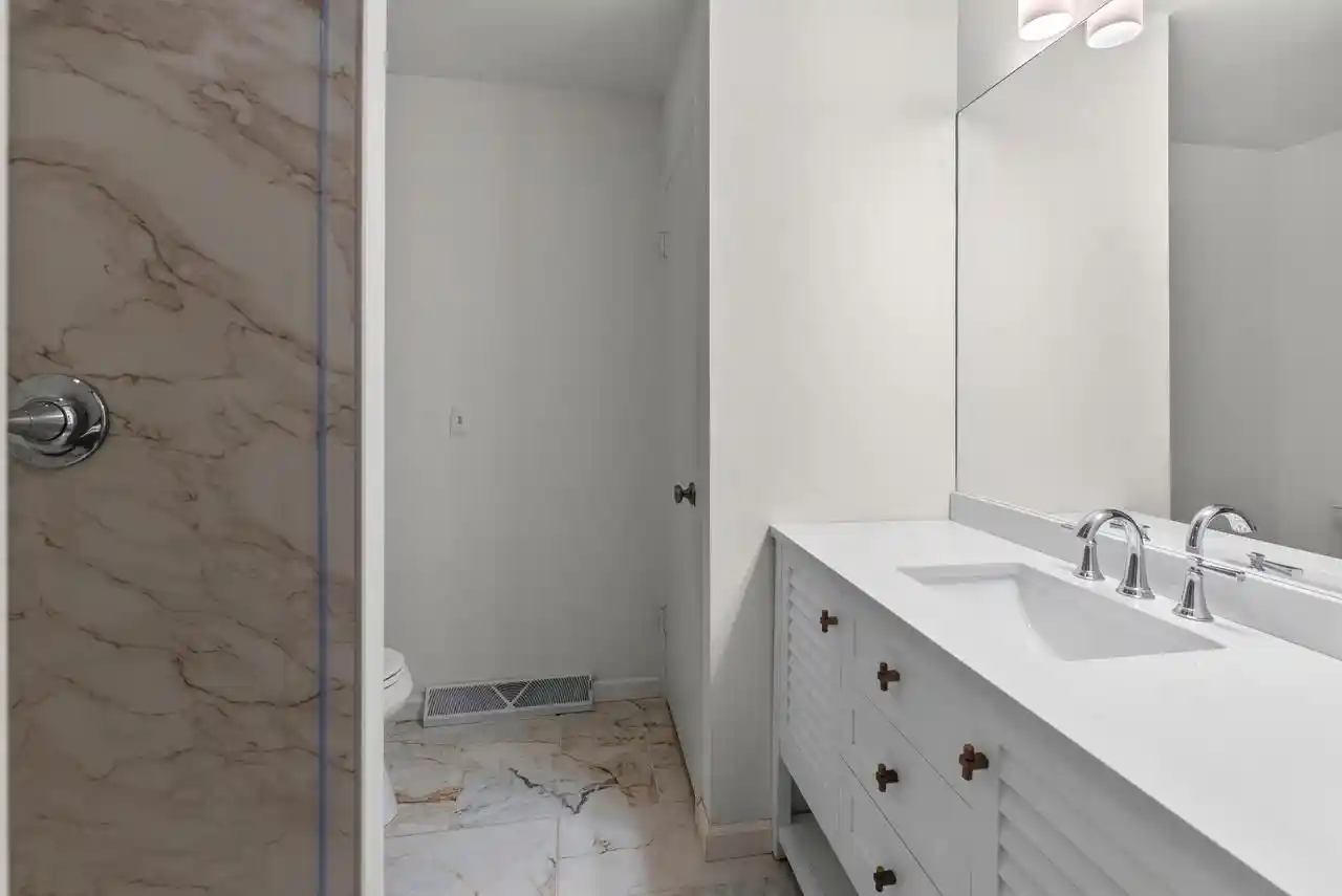 4th image of 10329 N Savannah Court Court, Mequon, WI 53092 | MLS# 1969831