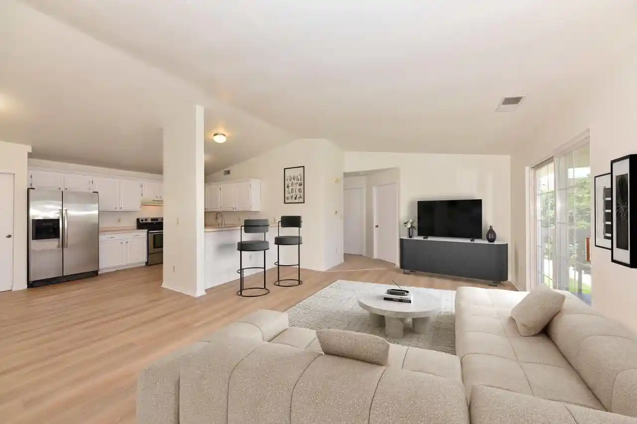 2nd image of 4835 Easy Street Street #7, Milwaukee, WI 53209 | MLS# 1969843