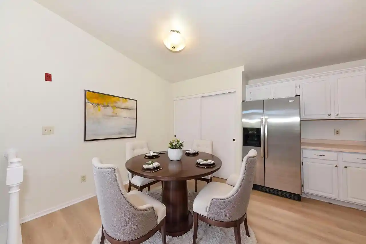 4th image of 4835 Easy St St, Milwaukee, WI 53029