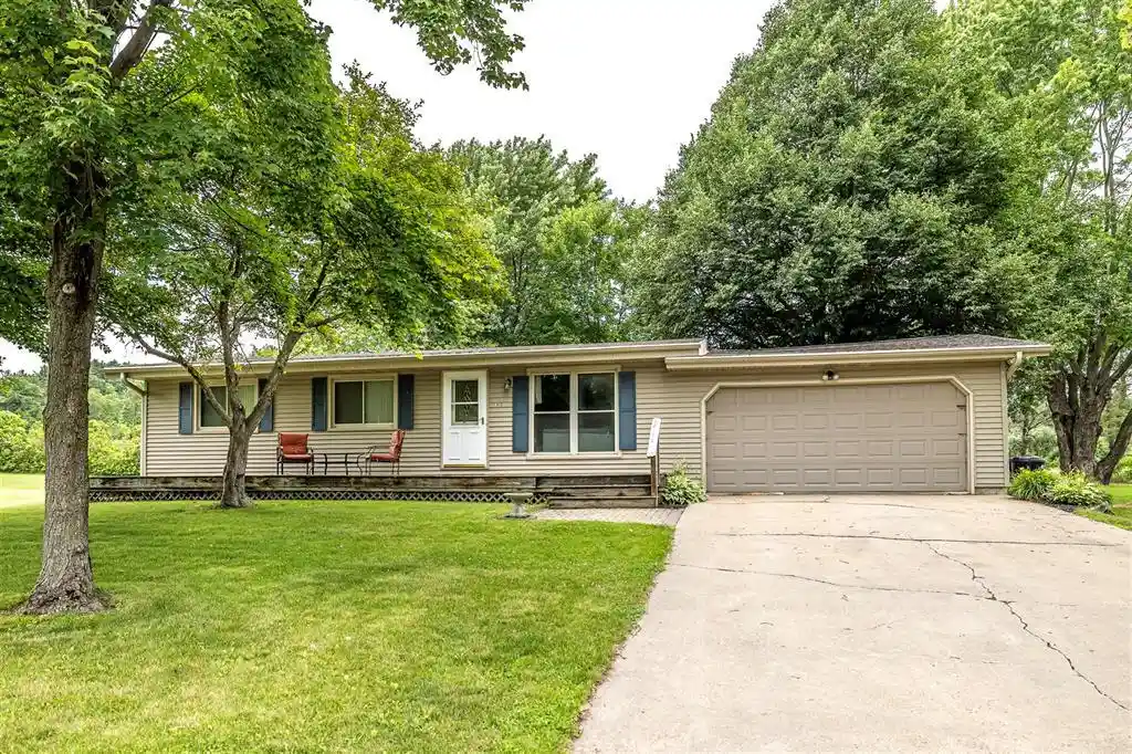 Homes for sale in Black River Falls, WI | 315 Clifton Street Street, Black River Falls, WI 54615 | MLS# 1602857