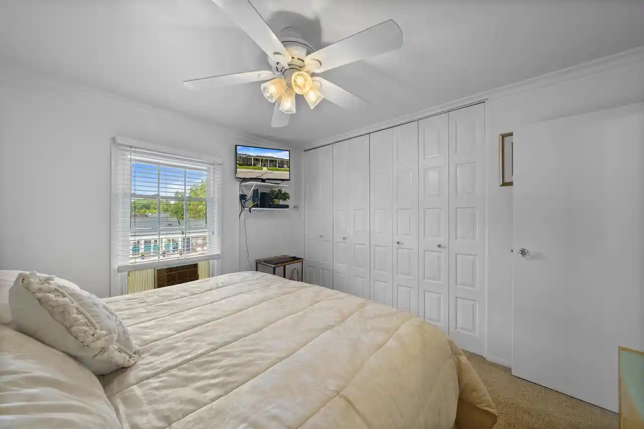 2nd image of 112 Hank Jay Dr Dr #F, Lake Geneva, WI 53147 | MLS# 1969861