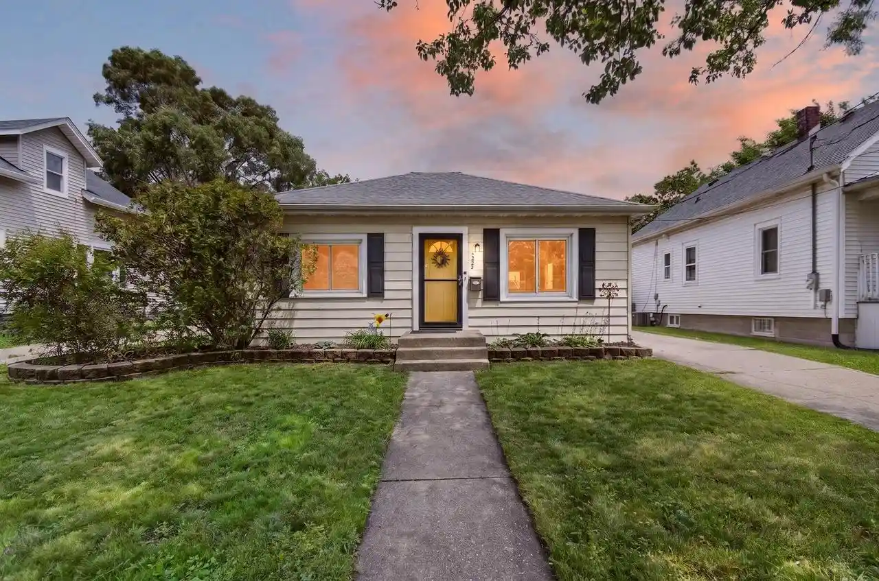 1st image of 6225 32nd Avenue Avenue, Kenosha, WI 53142 | MLS# 1969863