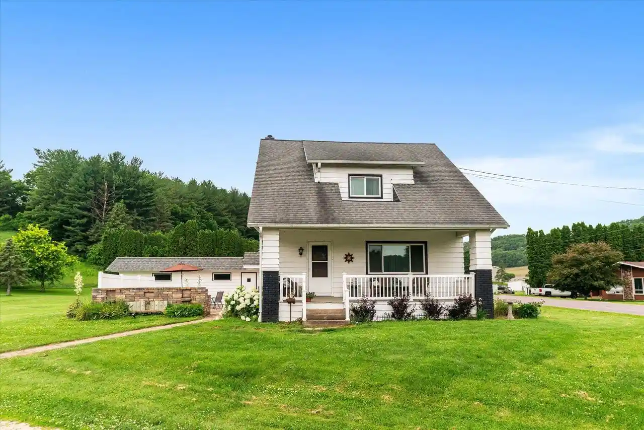 Homes for sale in Richland Center, WI | 25176 County Hwy Y, Richland Center, WI 53581 | MLS# 1969869