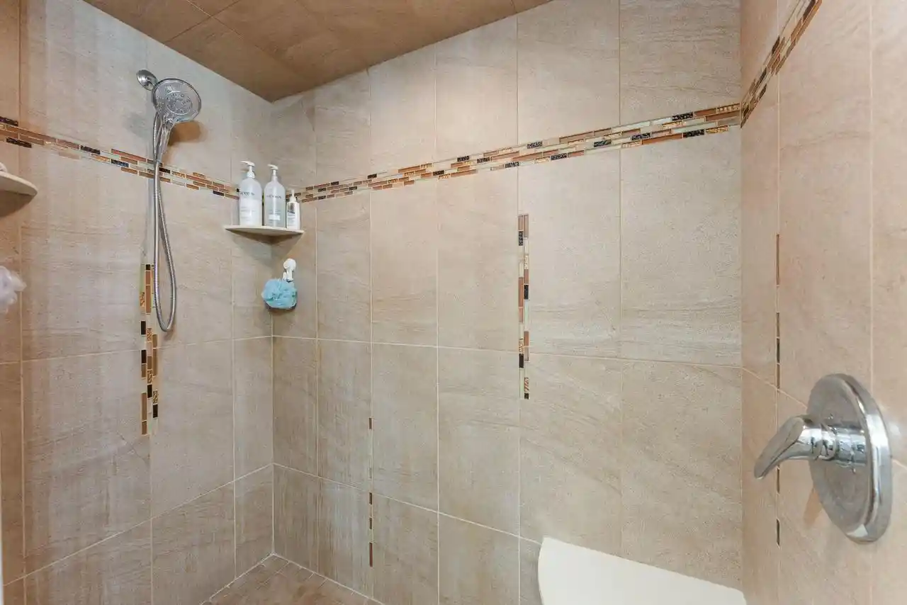 2nd image of 1522 Grandview Court Court #9, Kansasville, WI 53139 | MLS# 1969893