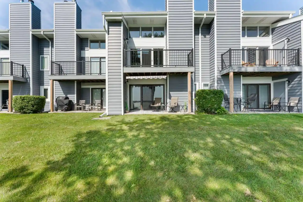 5th image of 1522 Grandview Court Court #9, Kansasville, WI 53139 | MLS# 1969893