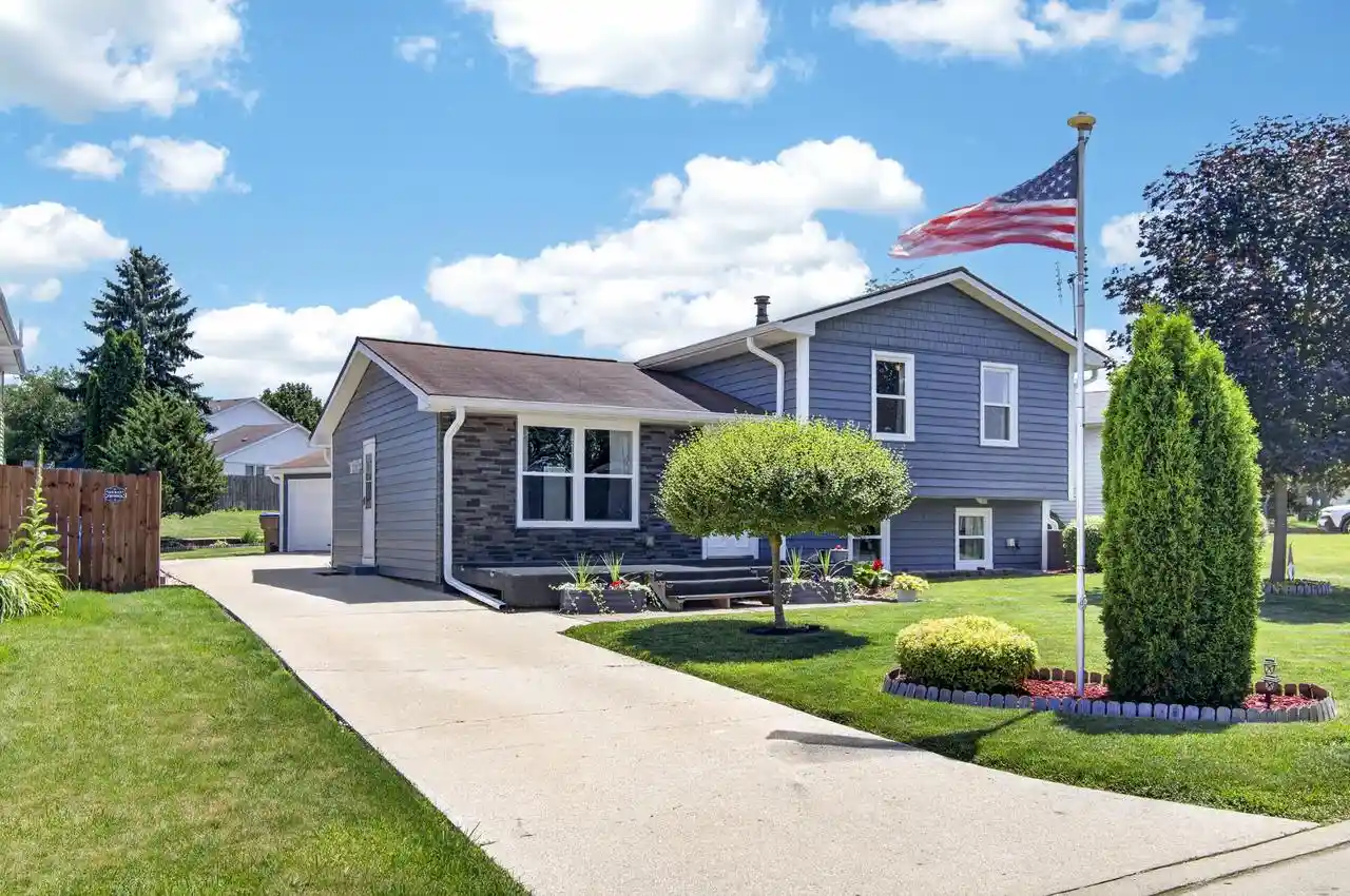 1st image of 6559 126th Street Street, Pleasant Prairie, WI 53158 | MLS# 1969895
