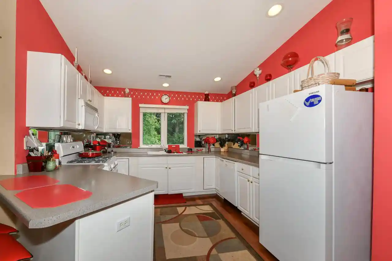 Homes for sale in Williams Bay, WI | 91 Potawatomi Rd Rd, Williams Bay, WI 53191