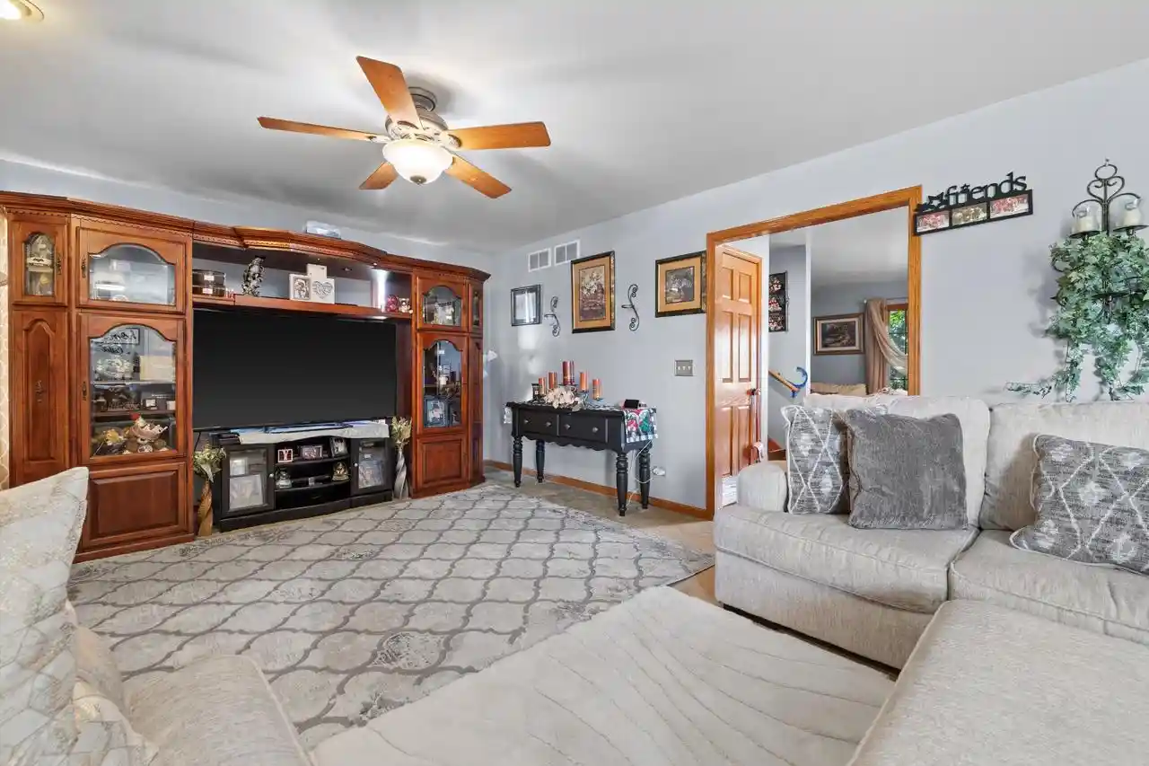 Photo 3 of Single family home for sale at 109 Prairie Dr Dr, Walworth, WI 53184 | MLS# 1969910 | Listing updated on 2026-09-24