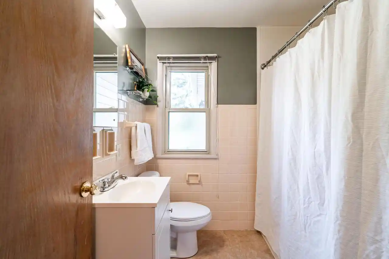 2nd image of N87w15898 Belleview Boulevard Boulevard, Menomonee Falls, WI 53051 | MLS# 1969922