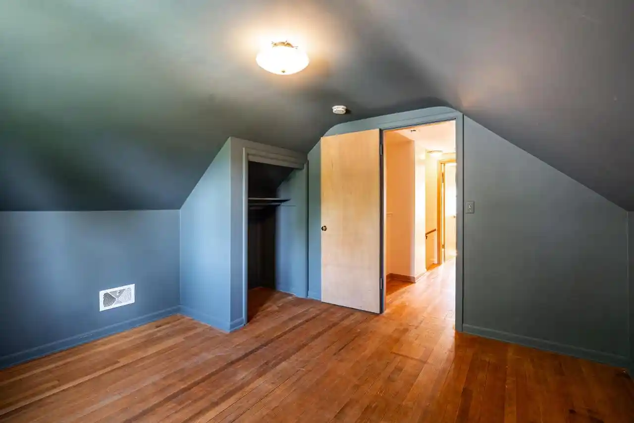 4th image of N87W15898 Belleview Boulevard Boulevard, Menomonee Falls, WI 53051 | MLS# 1969922
