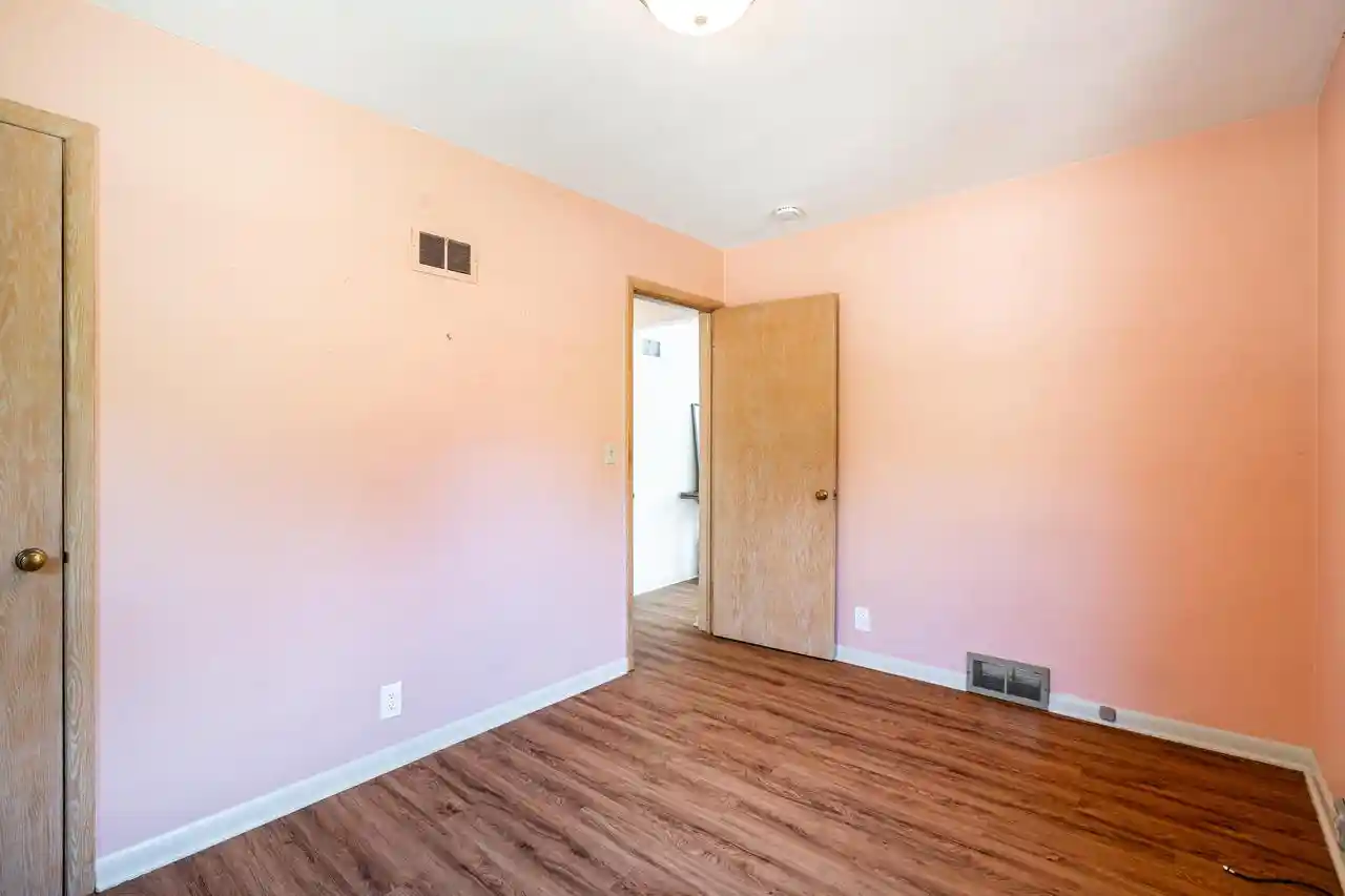 43rd image of N87w15898 Belleview Boulevard Boulevard, Menomonee Falls, WI 53051 | MLS# 1969922