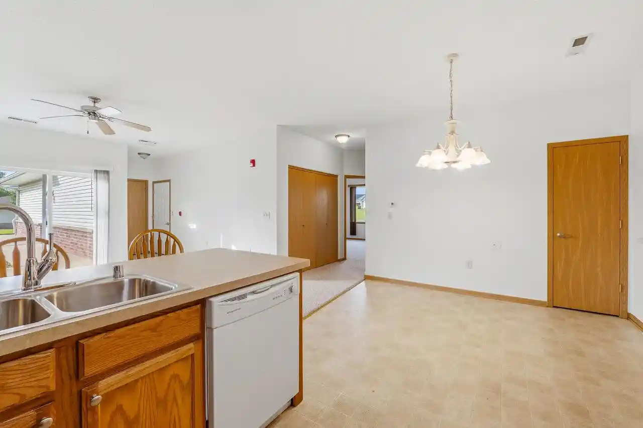 2nd image of 334 Brookside Dr Dr #4, Mayville, WI 53050 | MLS# 1969915