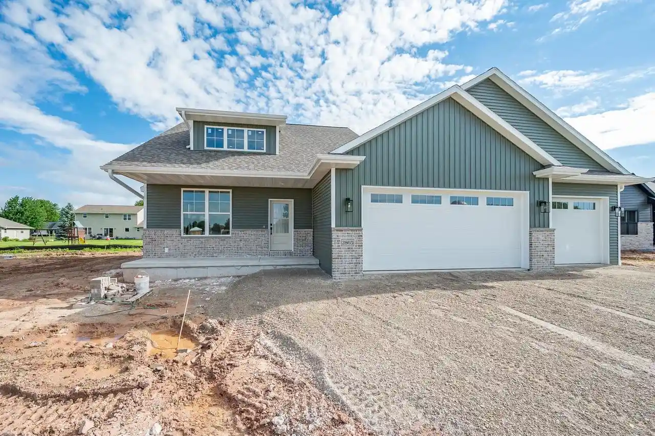 1st image of 2865 Stelor Dr Dr, Green Bay, WI 54311 | MLS# 50328444