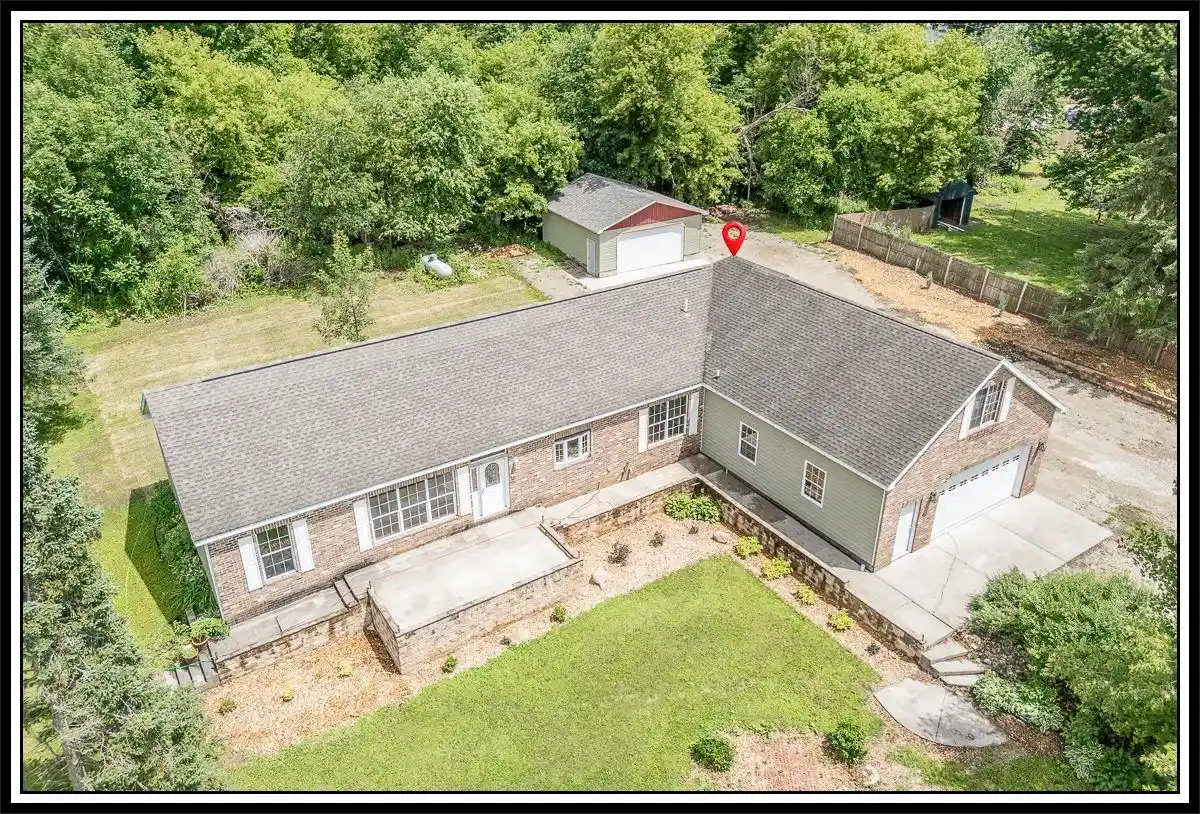 Homes for sale in New London, WI | N4816 County Road B, New London, WI 54961 | MLS# 50328457