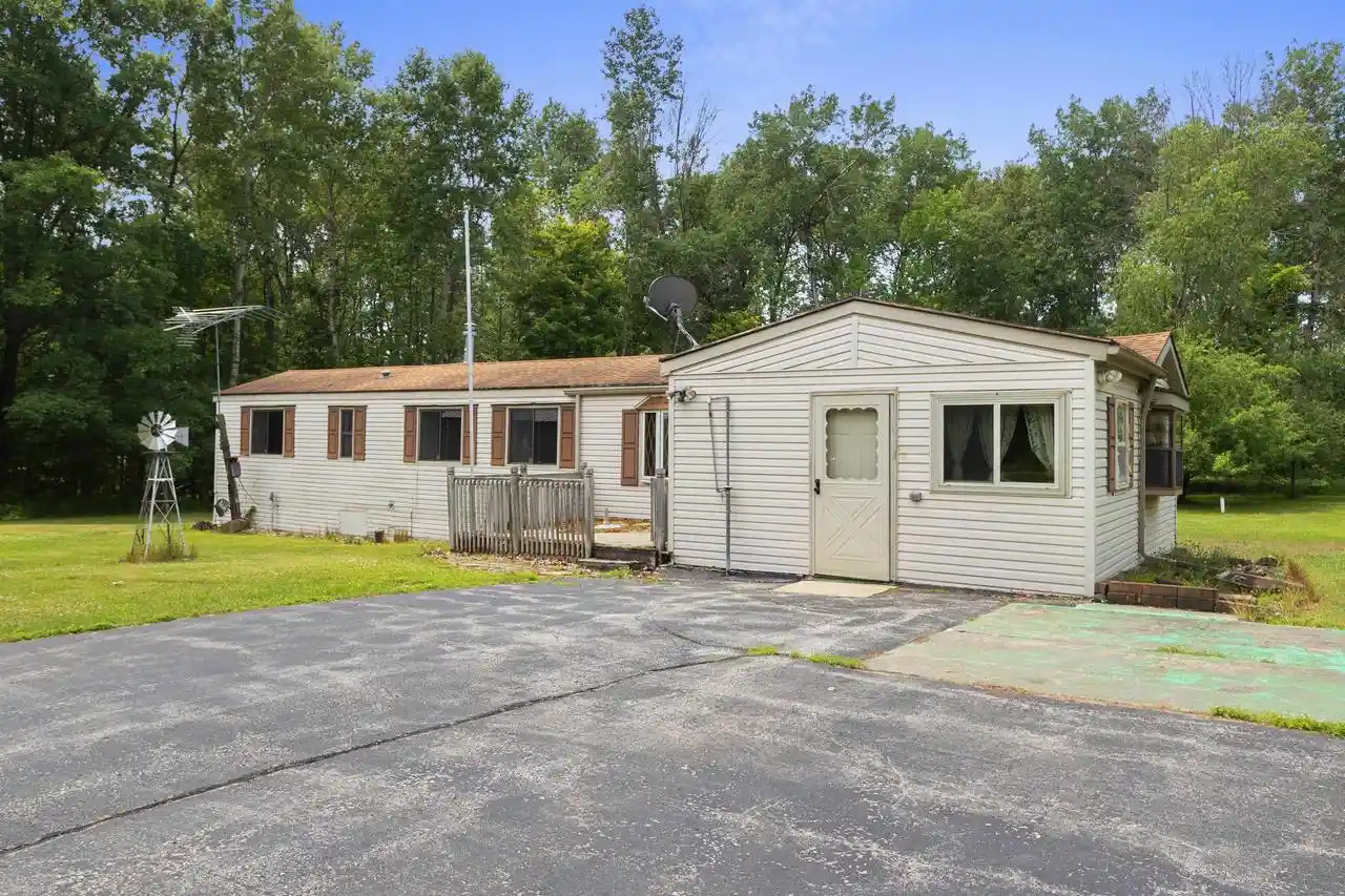 Homes for sale in Wausaukee, WI | N8771 Pines Road Road, Wausaukee, WI 54177 | MLS# 50328449
