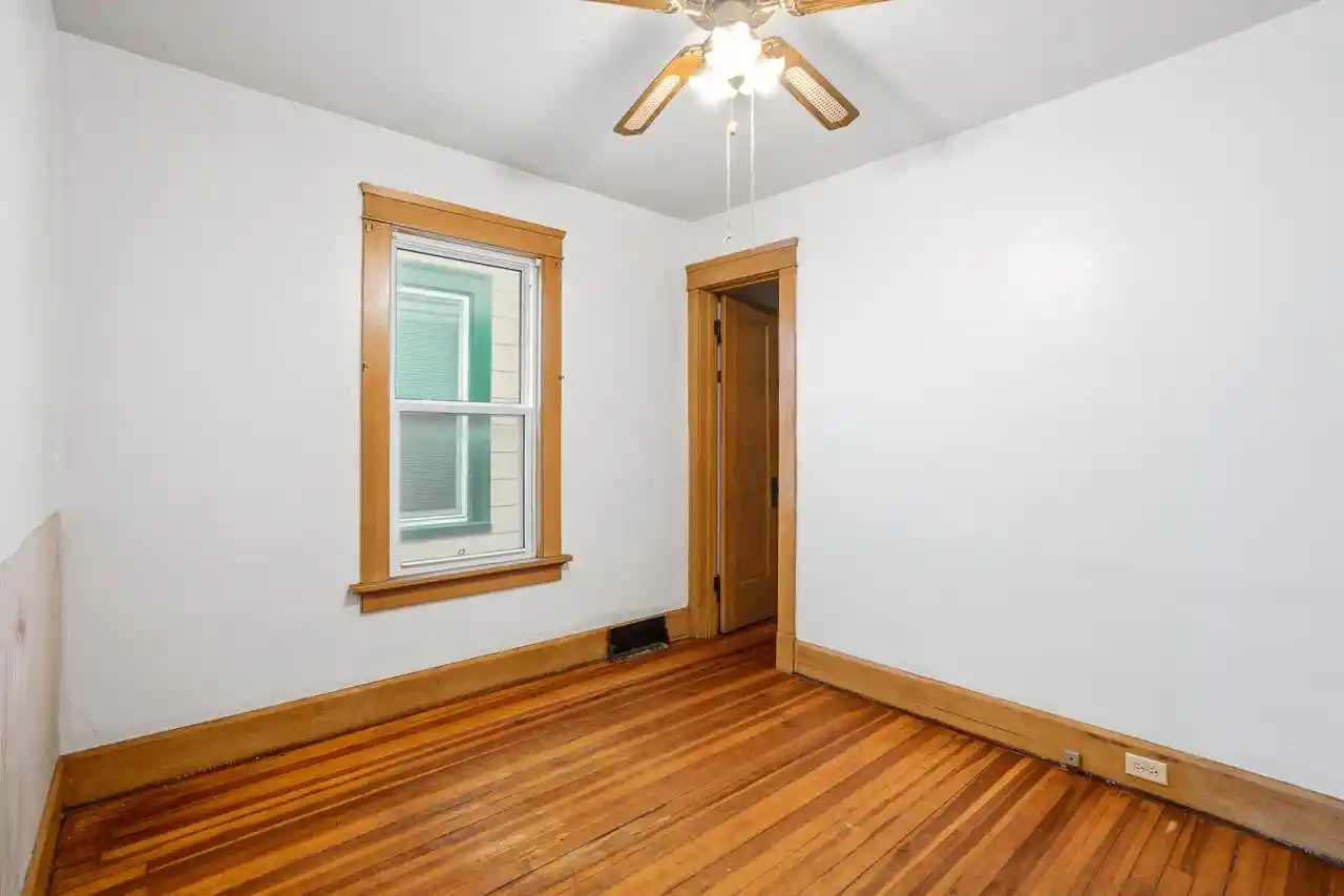 2nd image of 1801 Flett Avenue Avenue, Racine, WI 53403 | MLS# 1969939