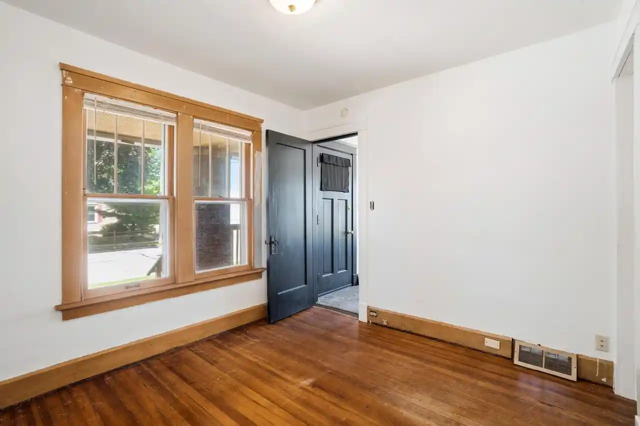 27th image of 1801 Flett Avenue Avenue, Racine, WI 53403 | MLS# 1969939