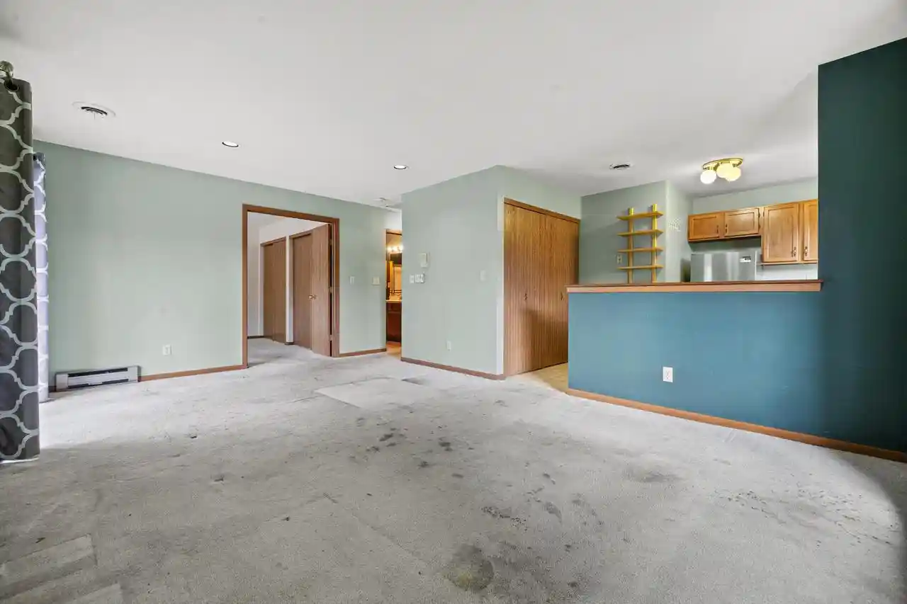 Homes for sale in Mount Pleasant, WI | 3220 Wood Road Road, Mount Pleasant, WI 53406 | Houzeo