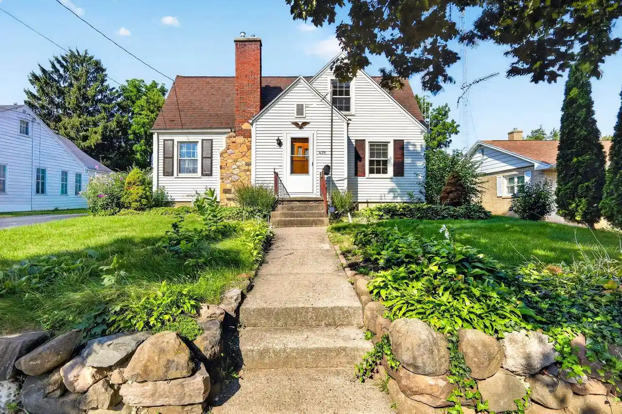 Photo 1 of Single family home for sale at 629 Washington Street Street, Fort Atkinson, WI 53538 | MLS# 2027193 | Listing updated on 2026-09-23
