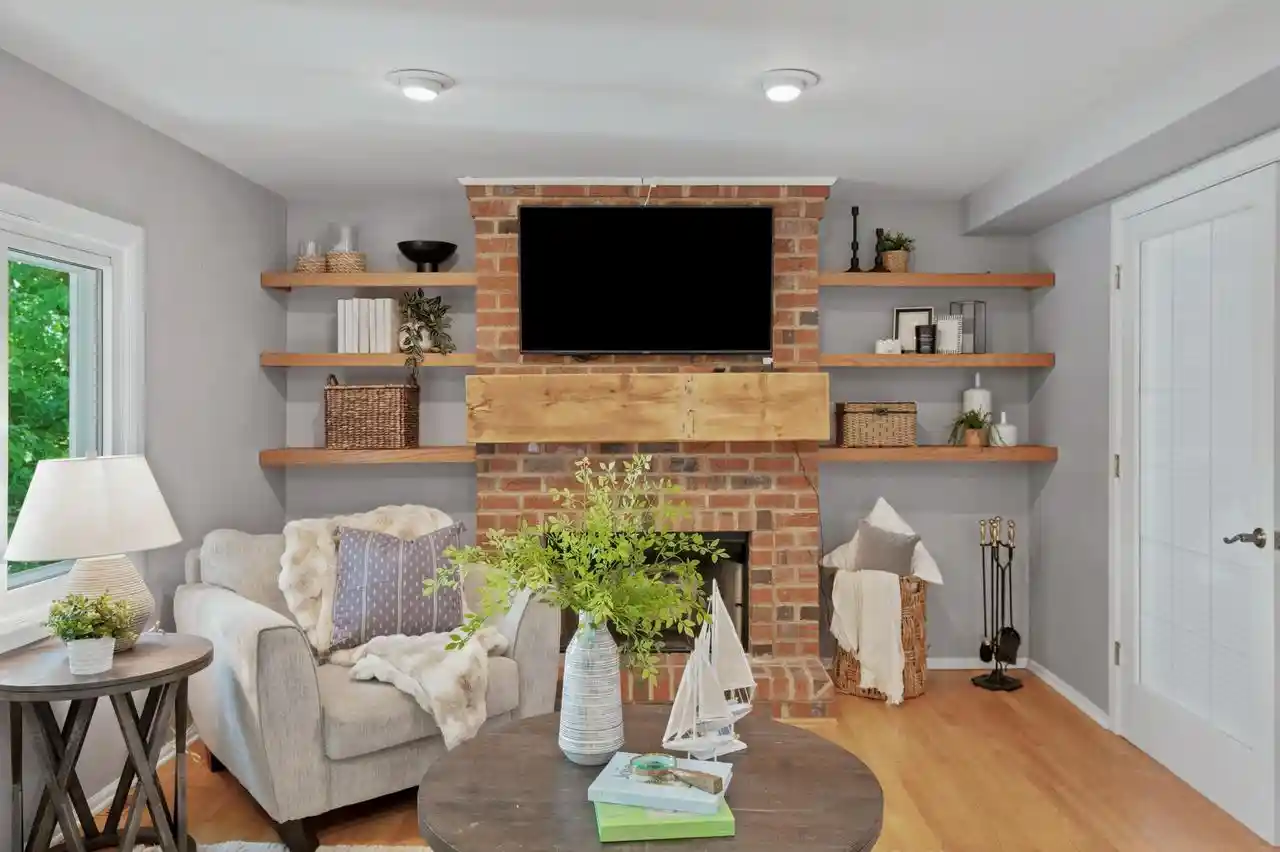 Photo 3 of Single family home for sale at W288n8060 Park Dr Dr, Hartland, WI 53029 | MLS# 1969949 | Listing updated on 2026-09-09