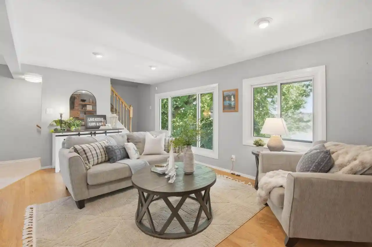 Photo 3 of Single family home for sale at W288N8060 Park Dr Dr, Hartland, WI 53029 | MLS# 1969949 | Listing updated on 2026-10-04