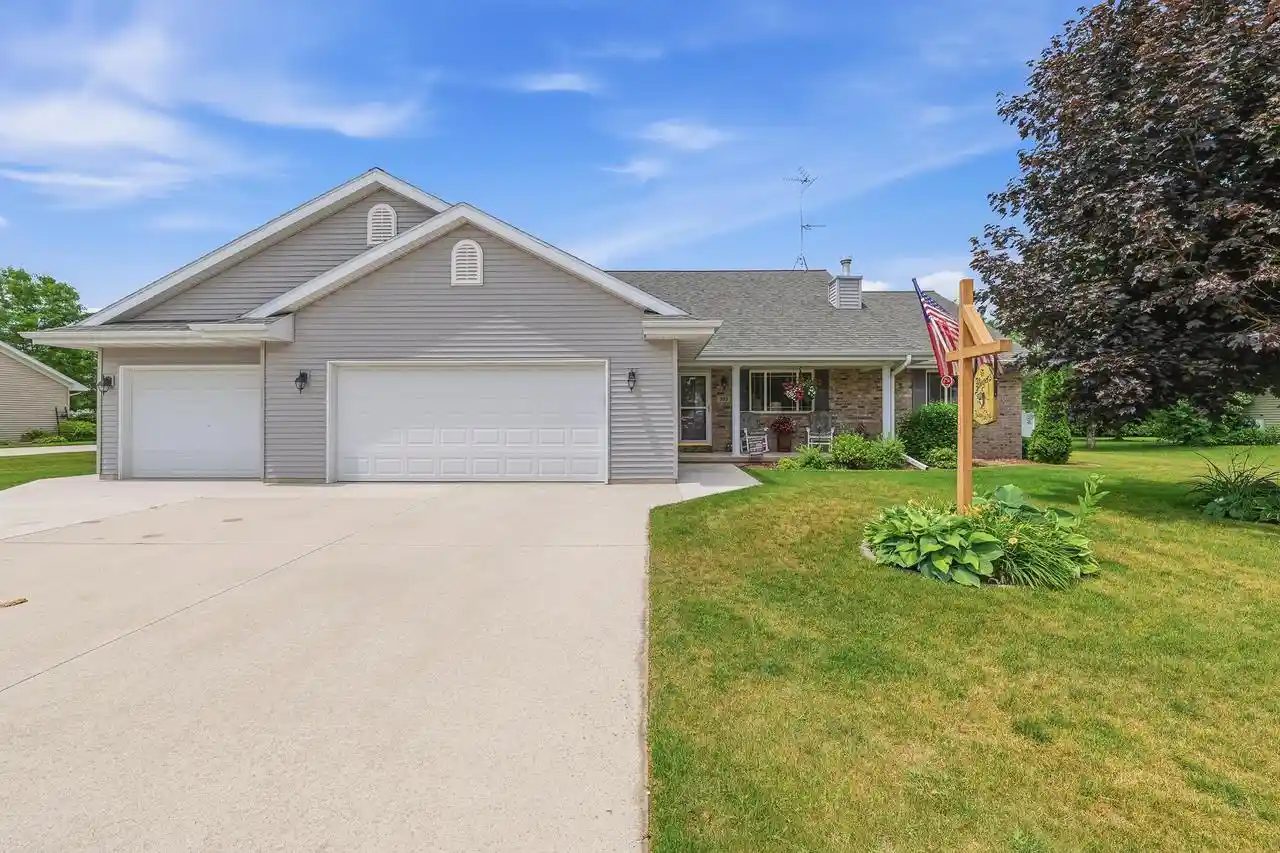 Homes for sale in Kiel, WI | 383 Niagara Street Street, Kiel, WI 53042 | MLS# 1969953