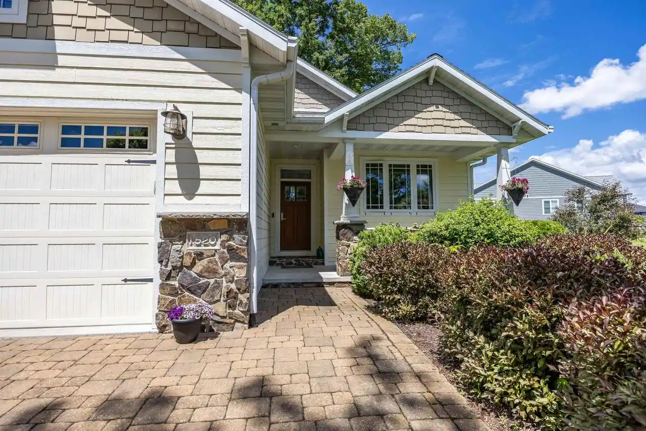 4th image of 1510 & 1520 Green Vistas Dr Dr, Wausau, WI 54403 | MLS# 22603050