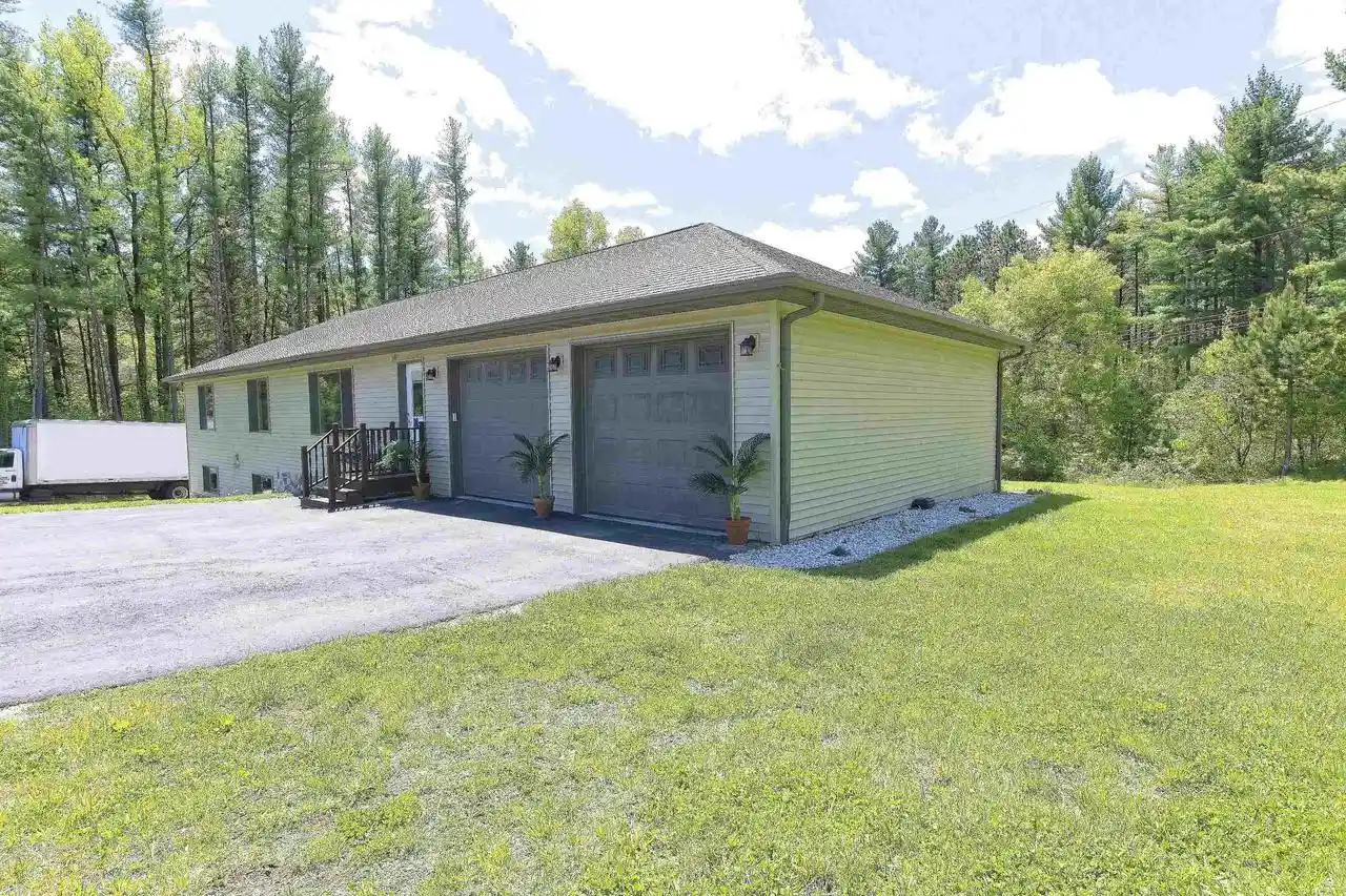 1st image of 1523 Deer Run Ridge Ridge, Wisconsin Dells, WI 53965 | MLS# 2027204