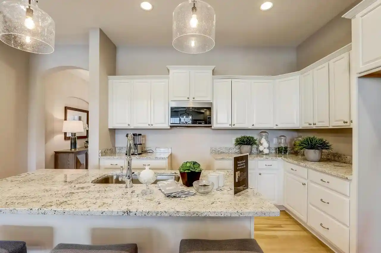 4th image of 1614 Belmont Ln Ln, Oconomowoc, WI 53066