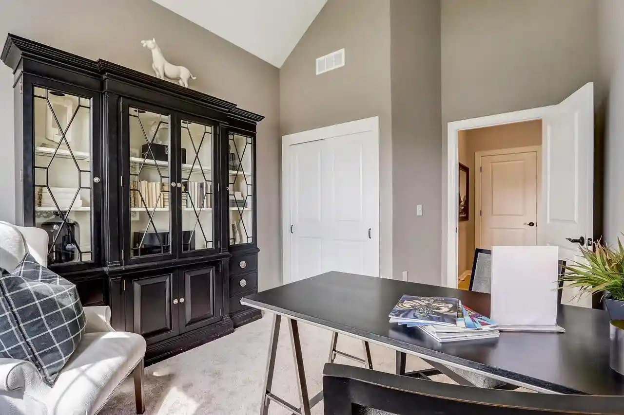 5th image of 1614 Belmont Ln Ln, Oconomowoc, WI 53066