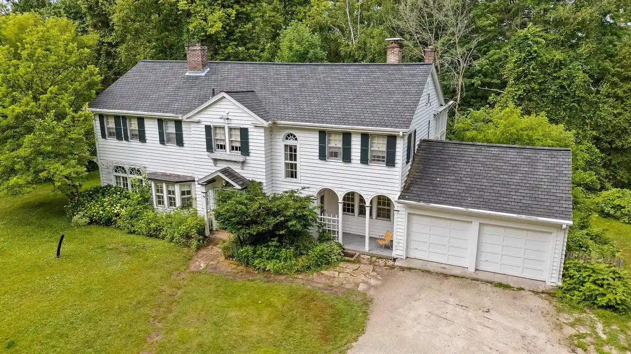 1st image of 3814 Meadow Lane Lane, Manitowoc, WI 54220 | MLS# 1969962