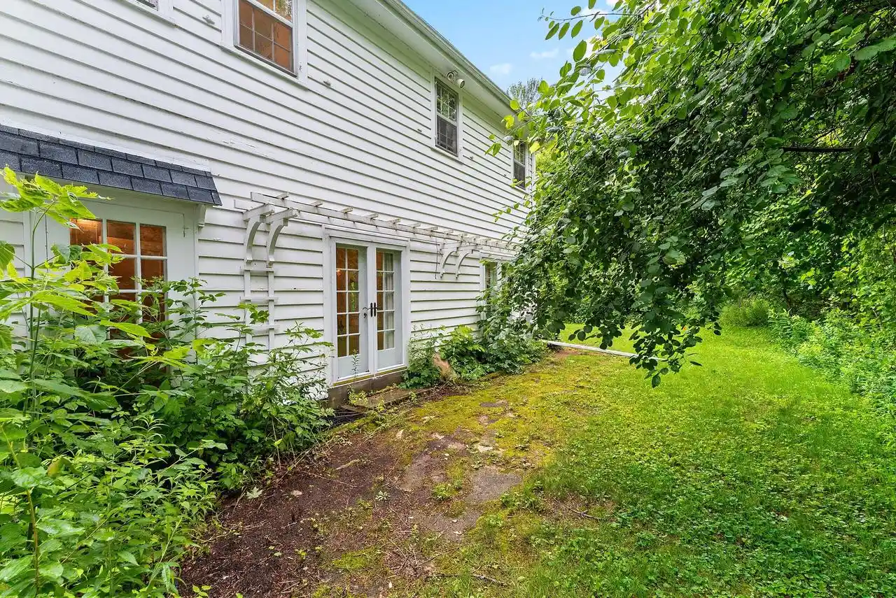 Photo 4 of Single family home for sale at 3814 Meadow Lane Lane, Manitowoc, WI 54220 | MLS# 1969962 | Listing updated on 2026-10-06