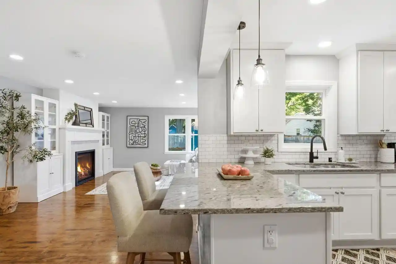 Homes for sale in Whitefish Bay, WI | 336 E Lake View Avenue Avenue, Whitefish Bay, WI 53217 | MLS# 1969968