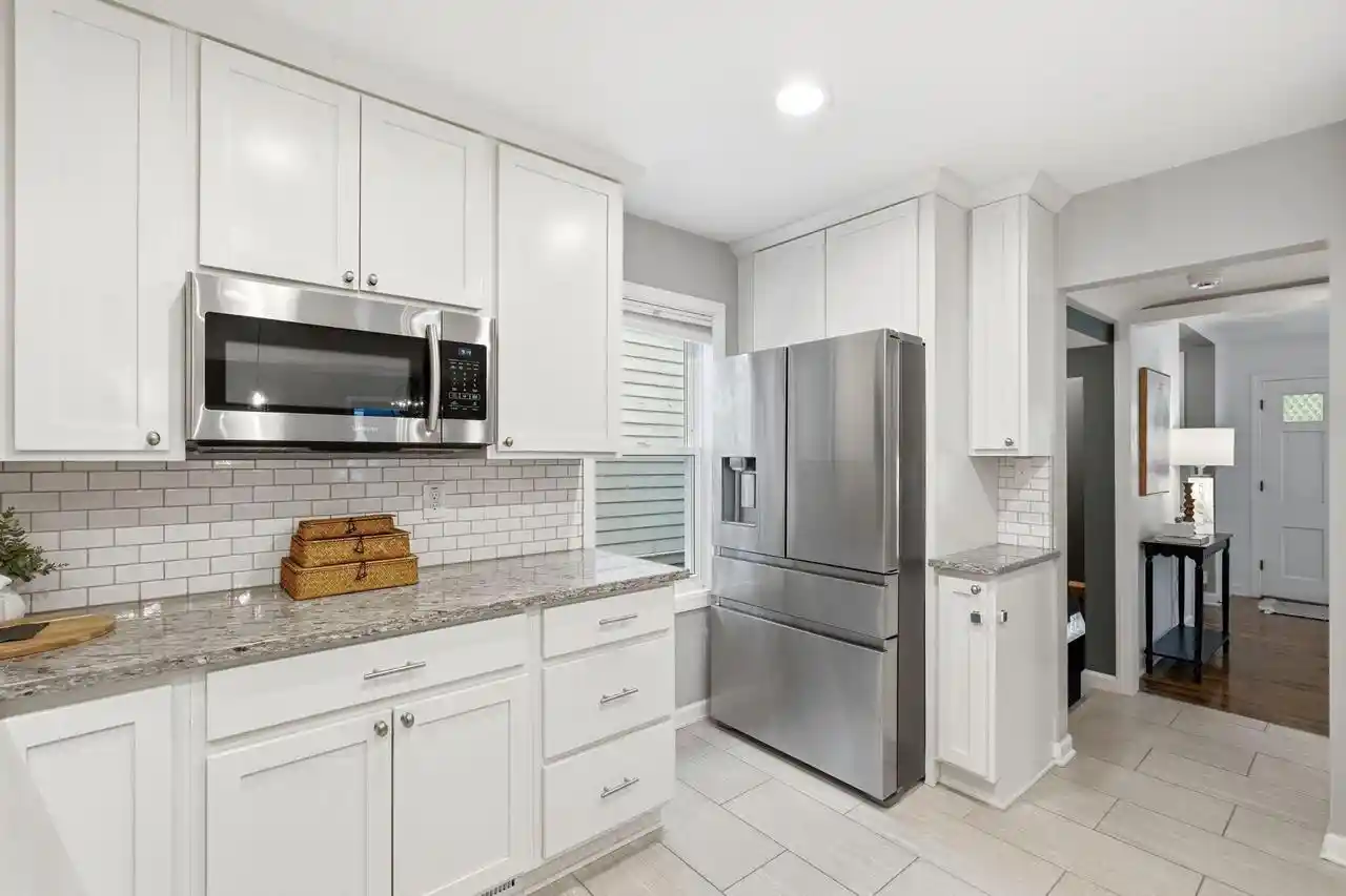 Homes for sale in Whitefish Bay, WI | 336 E Lake View Avenue Avenue, Whitefish Bay, WI 53217 | MLS# 1969968