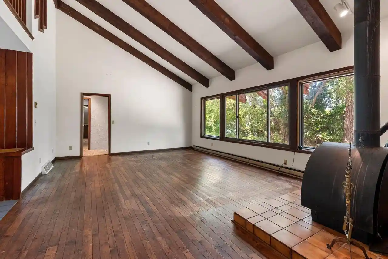 Photo 2 of Single family home for sale at 200 Lake Road Road, Menasha, WI 54952 | MLS# 50328475 | Listing updated on 2026-08-10