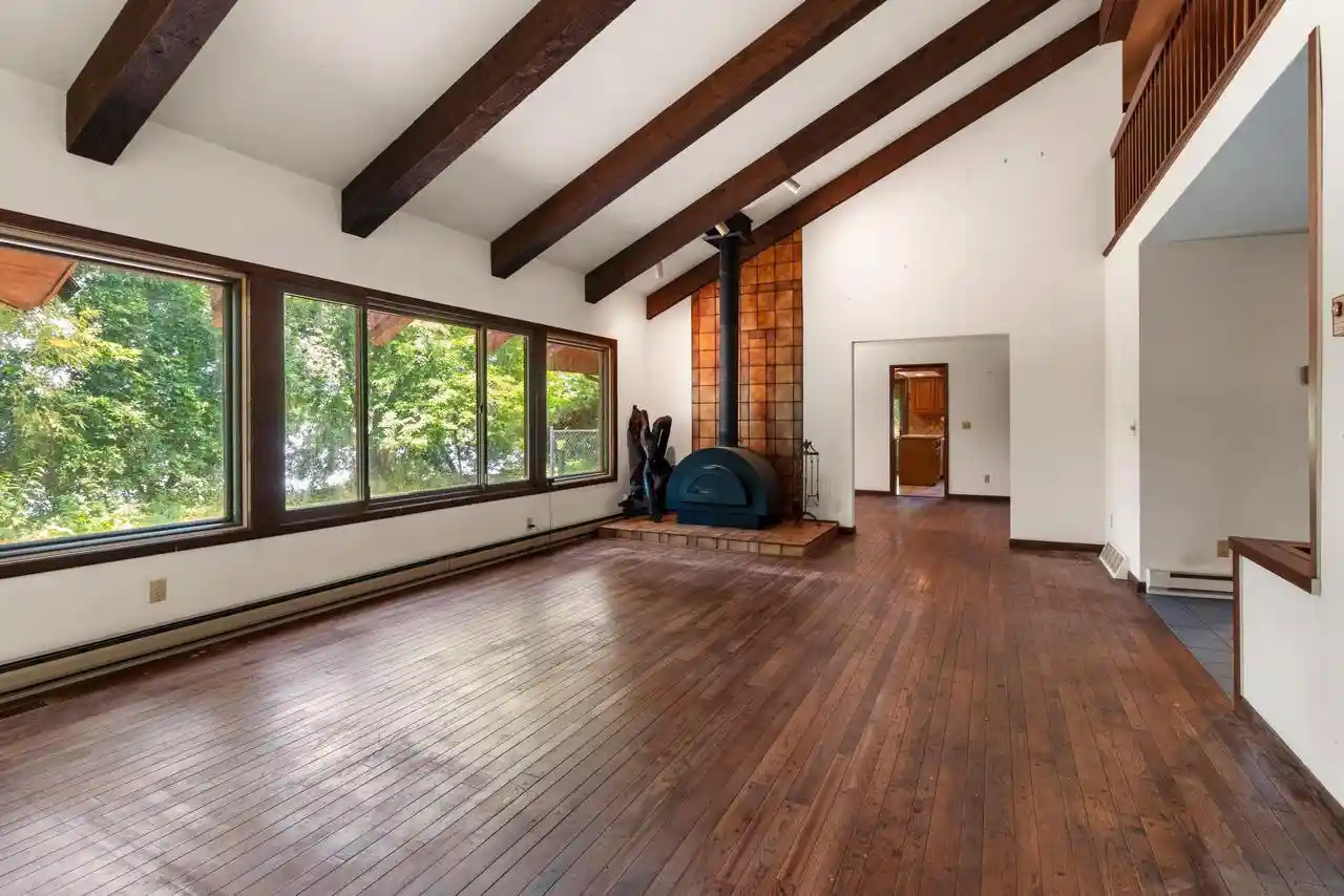 Photo 3 of Single family home for sale at 200 Lake Road Road, Menasha, WI 54952 | MLS# 50328475 | Listing updated on 2026-08-10