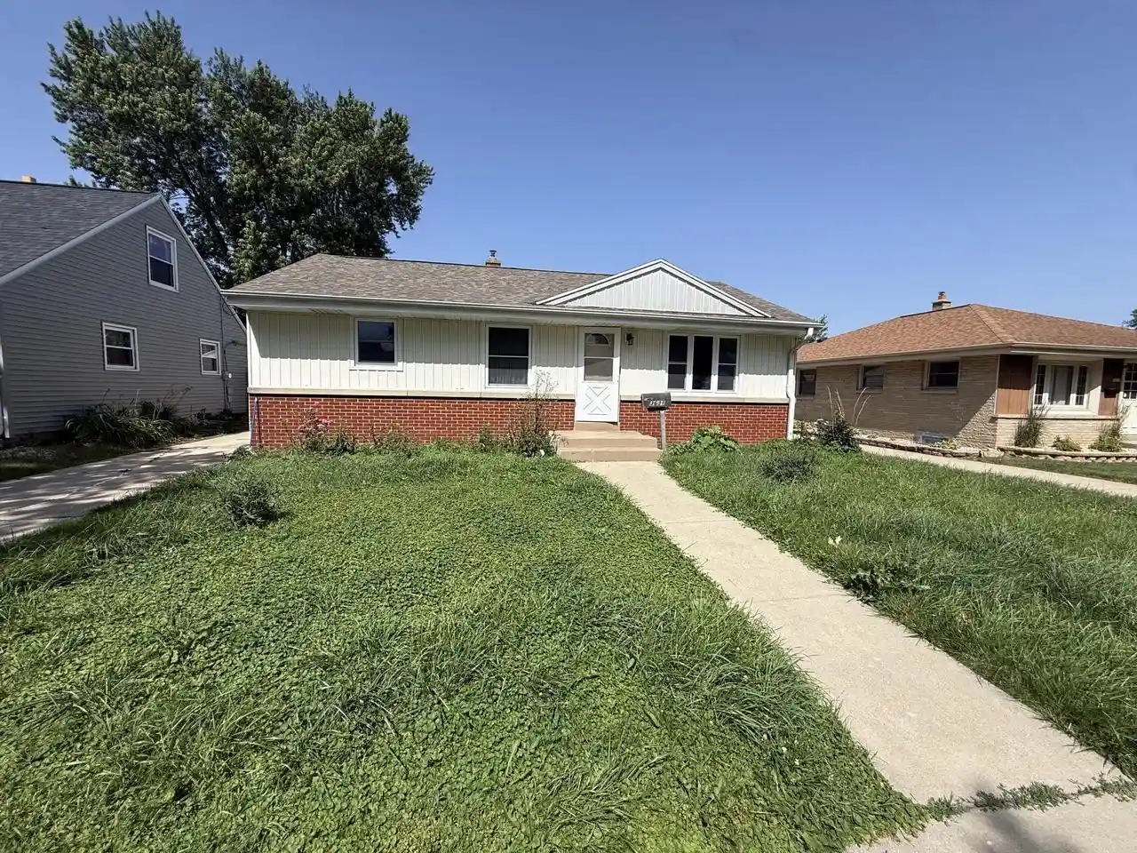 Homes for sale in Milwaukee, WI | 3631 S 82nd Street Street, Milwaukee, WI 53220 | MLS# 1969982