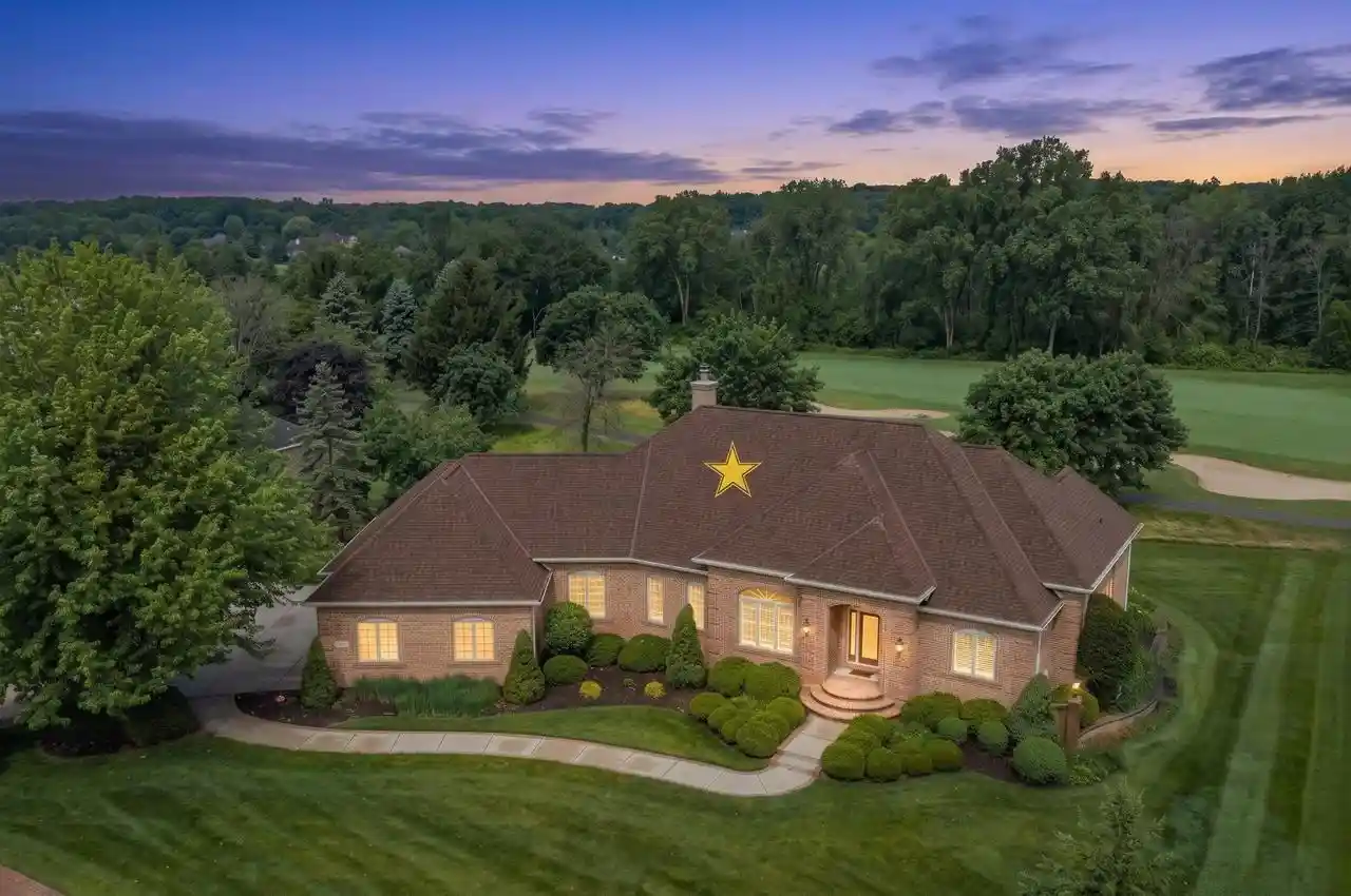 1st image of 1127 Pleasant Valley Dr Dr, Oneida, WI 54155 | MLS# 50328483