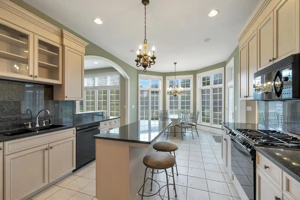 5th image of 1127 Pleasant Valley Dr Dr, Oneida, WI 54155 | MLS# 50328483