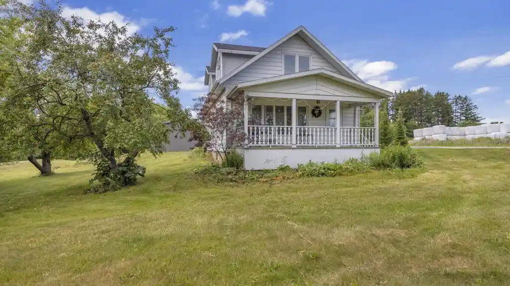 1st image of 2917 Stone Road Road, Manitowoc, WI 54220 | MLS# 1969985