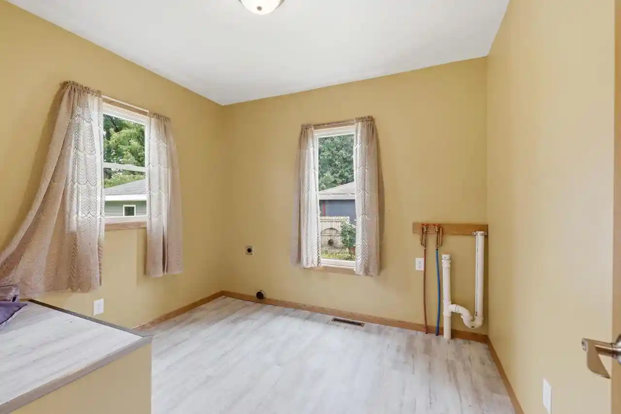Homes for sale in Clintonville, WI | 47 E 14Th Street Street, Clintonville, WI 54929 | MLS# 50328496