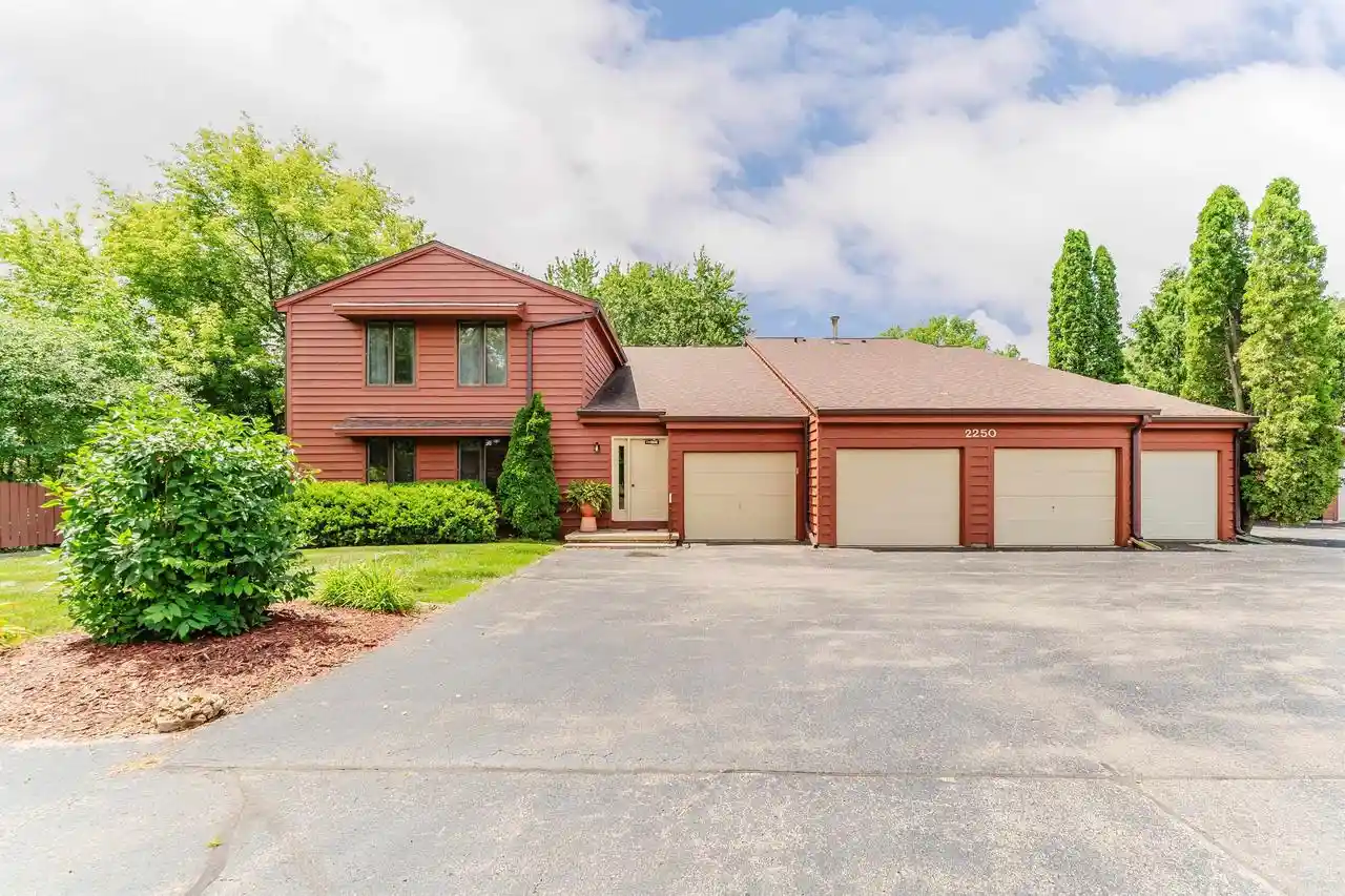 1st image of 2250 Meadowbrook Court Court #UNIT C, Oshkosh, WI 54904 | MLS# 50328498