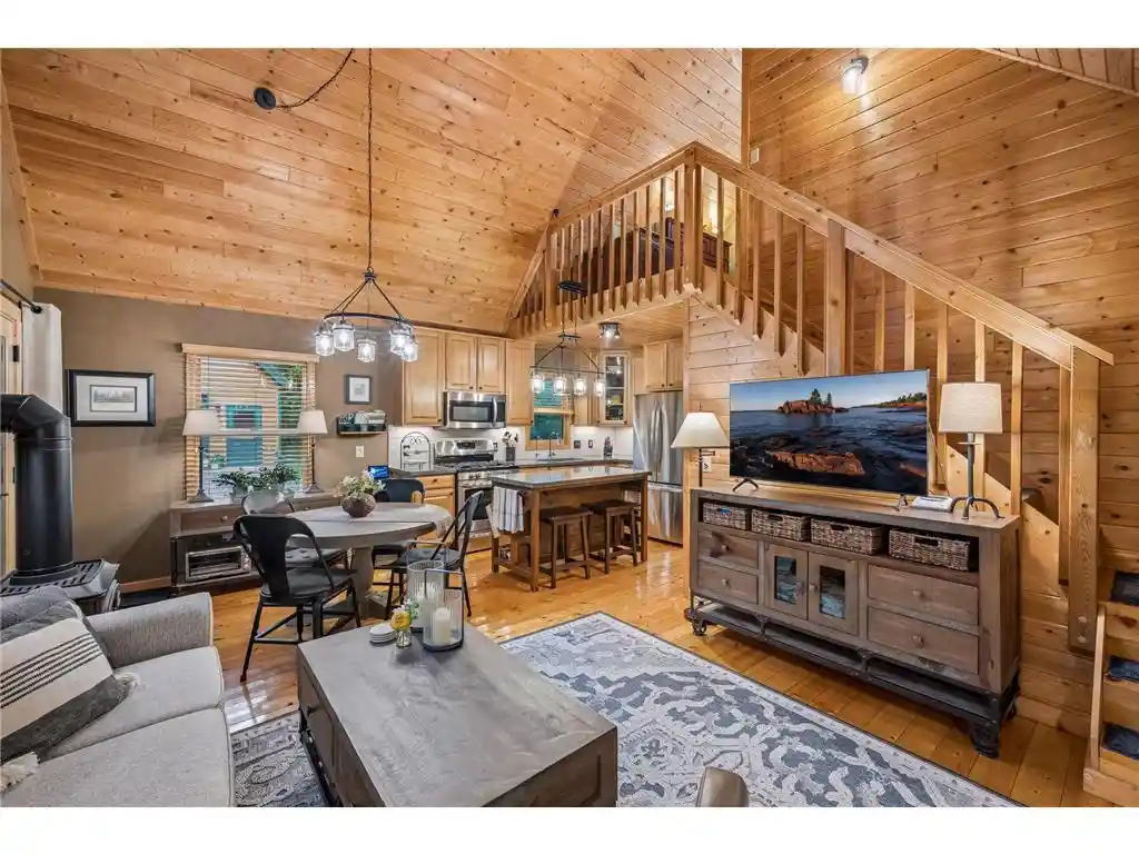 3rd image of 7125 Rainbow Lane Lane, Danbury, WI 54830 | MLS# 7040254