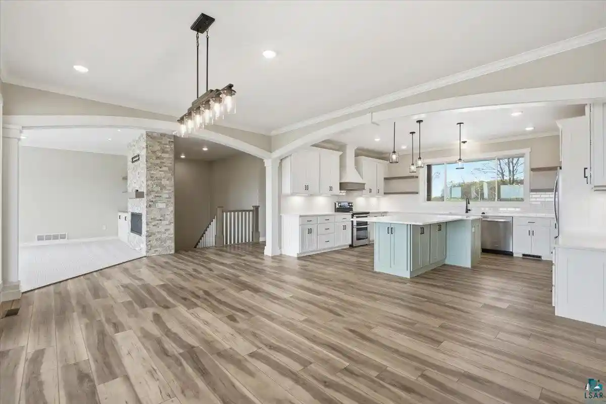 Photo 4 of Single family home for sale at 1547 17Th Ave Ave, Barron, WI 54812 | MLS# 6126153 | Listing updated on 2026-08-07