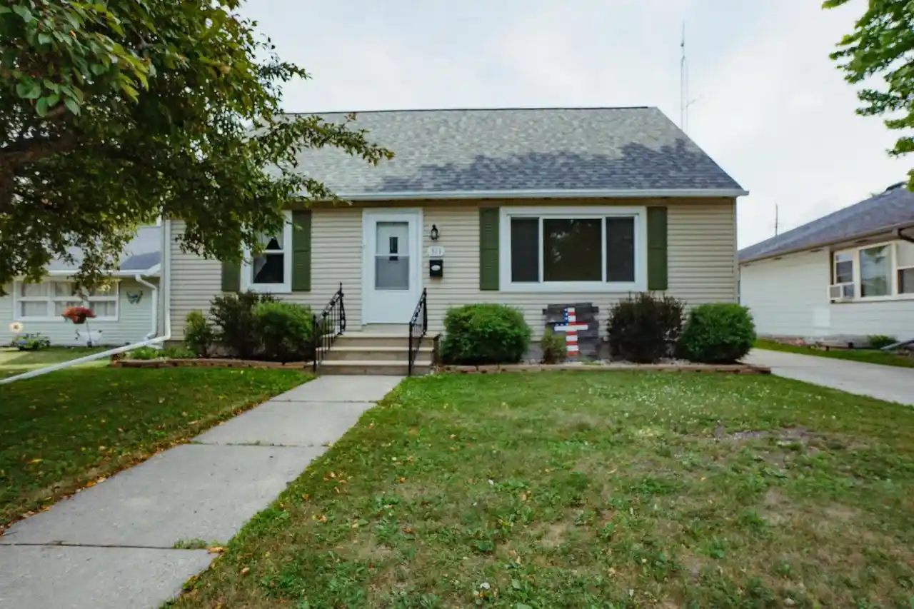1st image of 313 15th Street Street, Fond Du Lac, WI 54935 | MLS# 50328506
